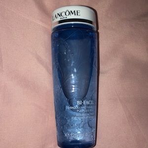 NEW // No-Facil Double-Action Eye Makeup Remover